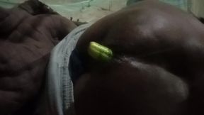 Baigan se gand ki chudai kar raha hu