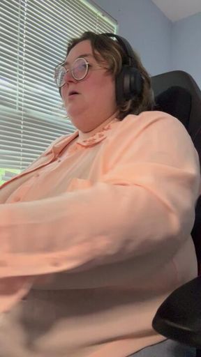 BBW Smokes and Teases with Body