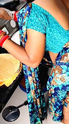 ( Kichen sex )6) Mami khana khane baithi hai jab tak chod lete hai   Clip 1