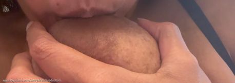 Confessions of a housemaid Session #2… Sucking Away in Secret🤫🍒