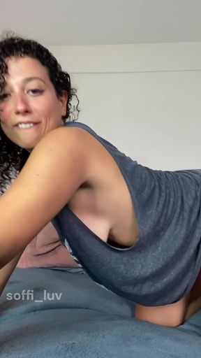 sideboob :3