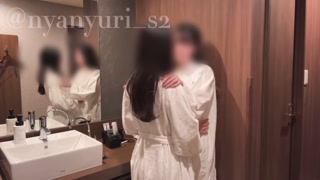 [Amateur lesbian] In the bathroom with my girlfriend...♡[japanese]