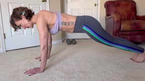 Step-stepmom's Workout Guide in Leggings Look at My Muscles