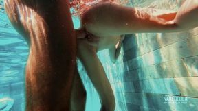 Hot underwater sex and blowjob, cumshot in the swimming pool - 4K