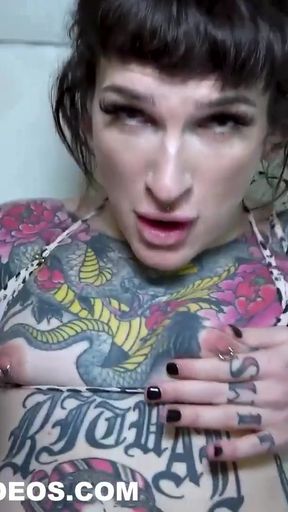 FIRST ASS FUCK IN FRONT OF THE CAMERA LUNA-SNOW NEWCOMER TRANSGENDER BARE FUCKED   Clip 1