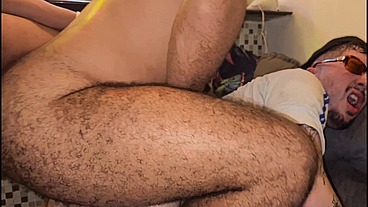 SURUBA - gostosos trepam muito entre si e gozam fartamente na madrugada.
