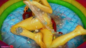 adalynnx - slime pool and gummy snakes 2