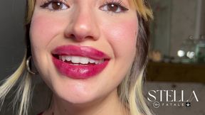 Raspberry - Lip Trembling Red Lipstick - Slow Motion