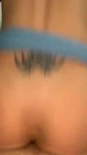 Enquanto meu marido estava no trabalho dei a buceta e cú gostoso para o amigo dele