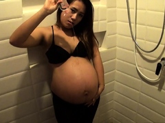 40 weeks pregnant Thai MILF amateur fuck