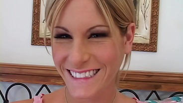 Courtney Simpson Devours Every Inch