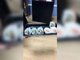 This chab Takes His Meal Thanks to My Feet...