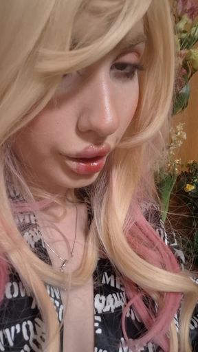 Say sweet  teen Elza Kom