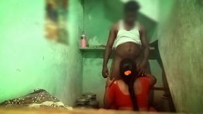 Tamil Aunty Cheating in Bathroom