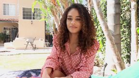 ”Attractive Realtor Comes with Perks”