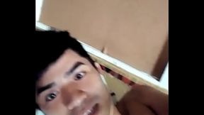 Thắng gay lừa tình