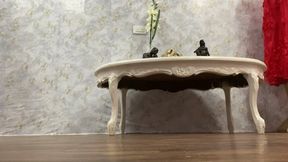 High heels dangling from the feet of beautiful Kendall (5)