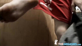Horny Wiley needs wank his hard twink prick while showing off his hot feet