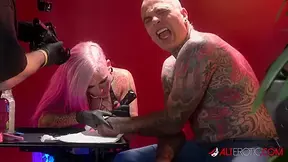 Evilyn Ink Tattoos and Fucks Sascha