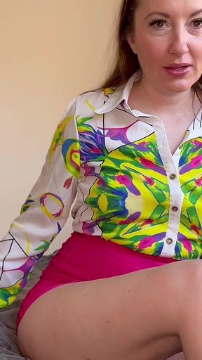 Sneaky Panty Peeks That'll Make You Throb