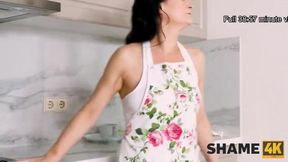 Unforgettable Encounter: Guy's Fantasy Comes True with a Stunning Mature Beauty