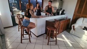 Dracaryss joins Del�cias da Kel for Part 2