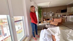 Hunk tears jeans while she cums hard