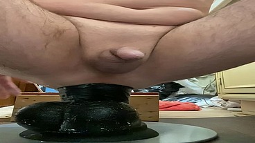 EastTNguy22 fisting bombshell butt plug mr hankeys atlas xxxl