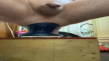 EastTNguy22 fisting bombshell butt plug mr hankeys atlas xxxl
