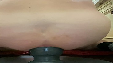 EastTNguy22 fisting bombshell butt plug mr hankeys atlas xxxl