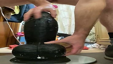 EastTNguy22 fisting bombshell butt plug mr hankeys atlas xxxl