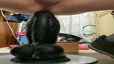 EastTNguy22 fisting bombshell butt plug mr hankeys atlas xxxl