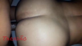 safada gozando gostoso pelo cu