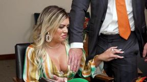 PervPrincipal-Ms  DeSilva Returns &mdash;  Vivianne De Silva - Vivianne DeSilva