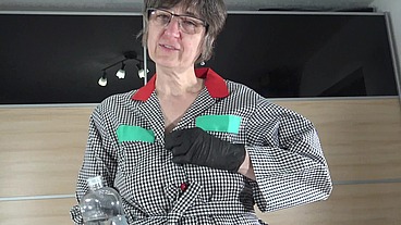 Sexy Apron Handjob