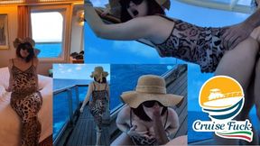 Marinaio! Mio Marito è in Bagno! Scopami in mezzo al Mare! - Sailor, my husband is in the bathroom, fuck me in the middle of the sea