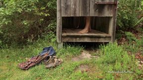 Nature-girls Dirty Feet Enjoy Wind, Rain, Mud and Stones (natural Sound Version - No Music)