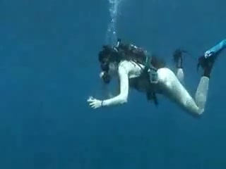 My GF and I know what it is like to have sex underwater
