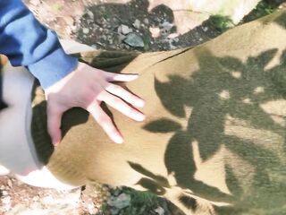 CaraxJack__Je la baise fort contre un arbre #wildsex ????????