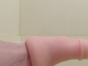 オナホにフィストファックしようとした変態男（Hentai boy is Fisting Adult Toy!!）