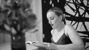 Ode to Hysterical Literature Featuring Charlie Forde, Amber Moore