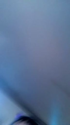 A REAL stay@home MILF has a quick sneaky masturbation tease