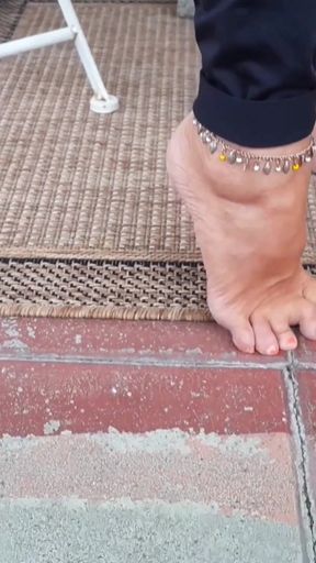 Amateur Blonde Mature Wife Enjoys Feet Worship