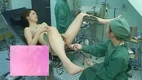 Enfermera Japonesa Milf Folla con Doctores En Vídeo Hot