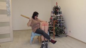 Verified Amateurs In New Years Spanking