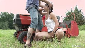 ”French Newcomer Gets Cunt Licked During Outdoor Sex”