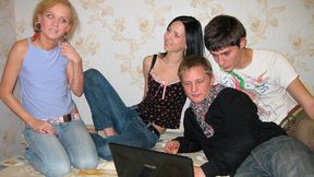 Russian teens Katy and Foxy appreciate foursome action