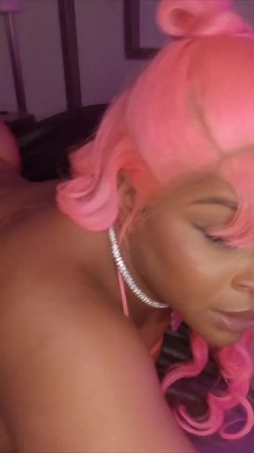 Bubble Butt Curvy Model Fucks Her Favorite Big Dick Rapper