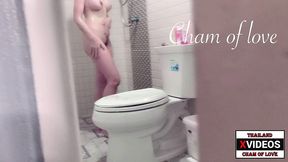 หลอกเย็ดสาวในห้องน้ํา