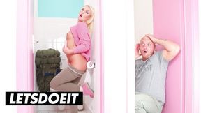 German Guy Marks Aurel and Lovita Fate in Bathroom Hardcore